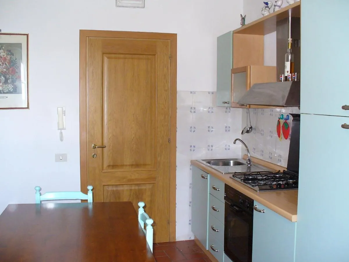 Beautiful Apartment In The Area Of Vinci Holiday home
